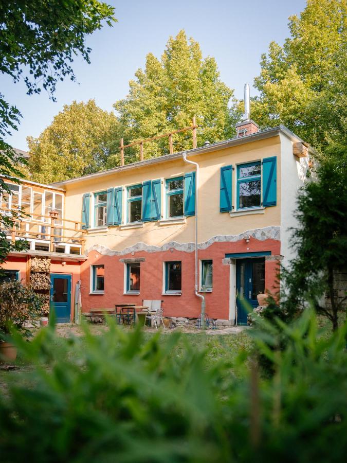 The Upholstery Tinyhouse Deluxe Eco Chalet Kreativ Citynah เคมนิตซ์ ภายนอก รูปภาพ
