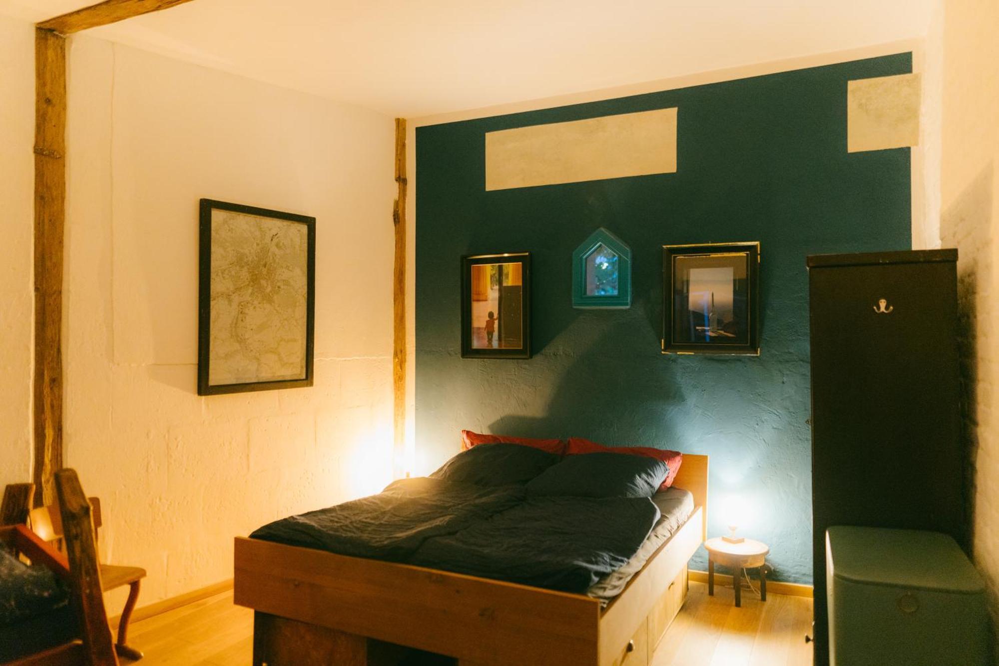 The Upholstery Tinyhouse Deluxe Eco Chalet Kreativ Citynah เคมนิตซ์ ภายนอก รูปภาพ