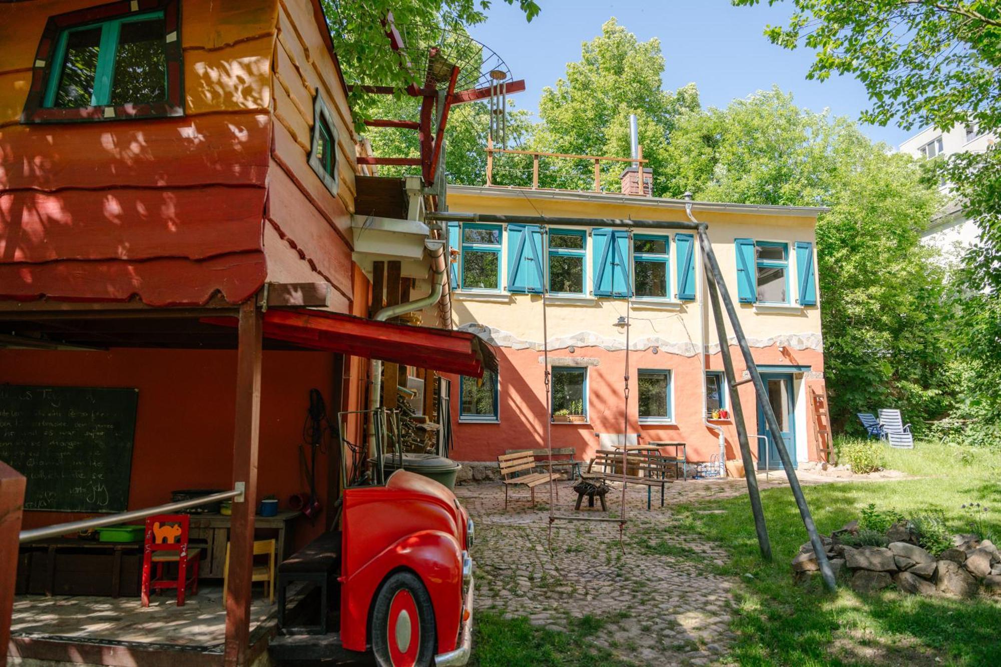 The Upholstery Tinyhouse Deluxe Eco Chalet Kreativ Citynah เคมนิตซ์ ภายนอก รูปภาพ